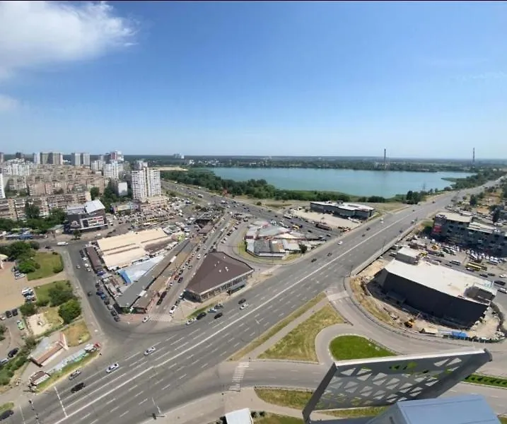 Панорамний Краєвид, Поруч З Метро Kiev