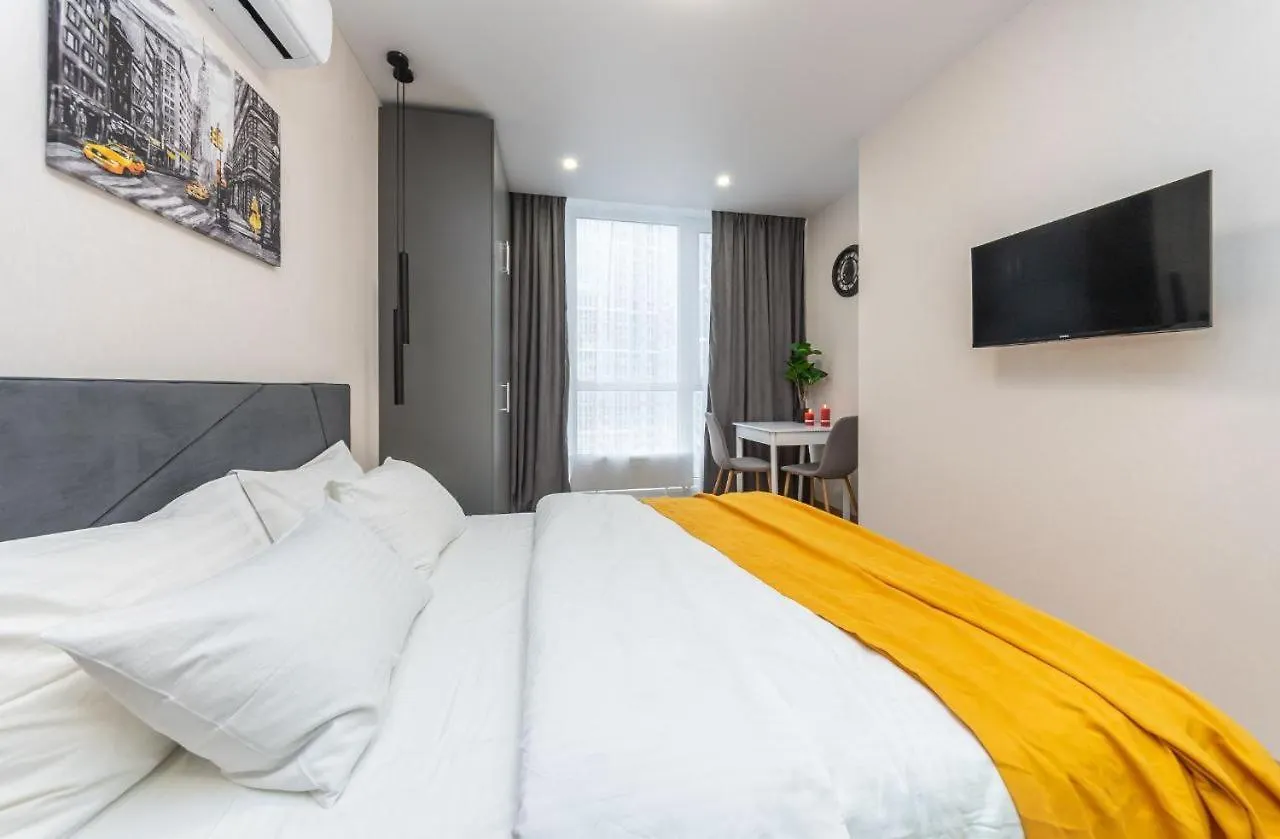 Панорамний Краєвид, Поруч З Метро Kiev Apartamento
